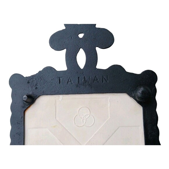 VTG Set of 3 Ceramic Tile Cast Iron Hot Plate Trivets / Wall Hangings TAIWAN - Picture 3 of 3